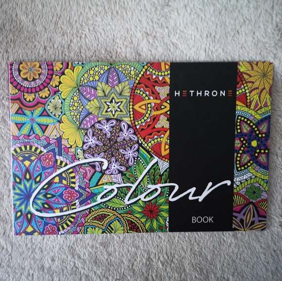 FREE Gift with purchase 💝 Mini coloring book